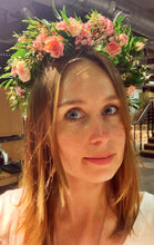 Load image into Gallery viewer, FLOWER CROWNS