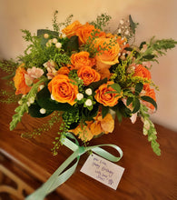 Load image into Gallery viewer, CLASSIC ARRANGEMENT