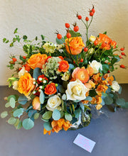 Load image into Gallery viewer, GRAND BOUQUET