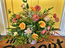 Load image into Gallery viewer, GRAND ARRANGEMENT